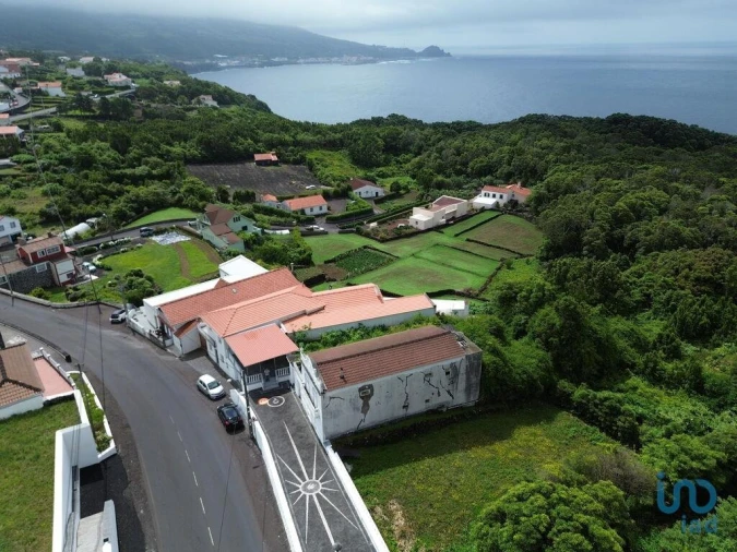 Moradia para Venda em Lajes do Pico Foto 10