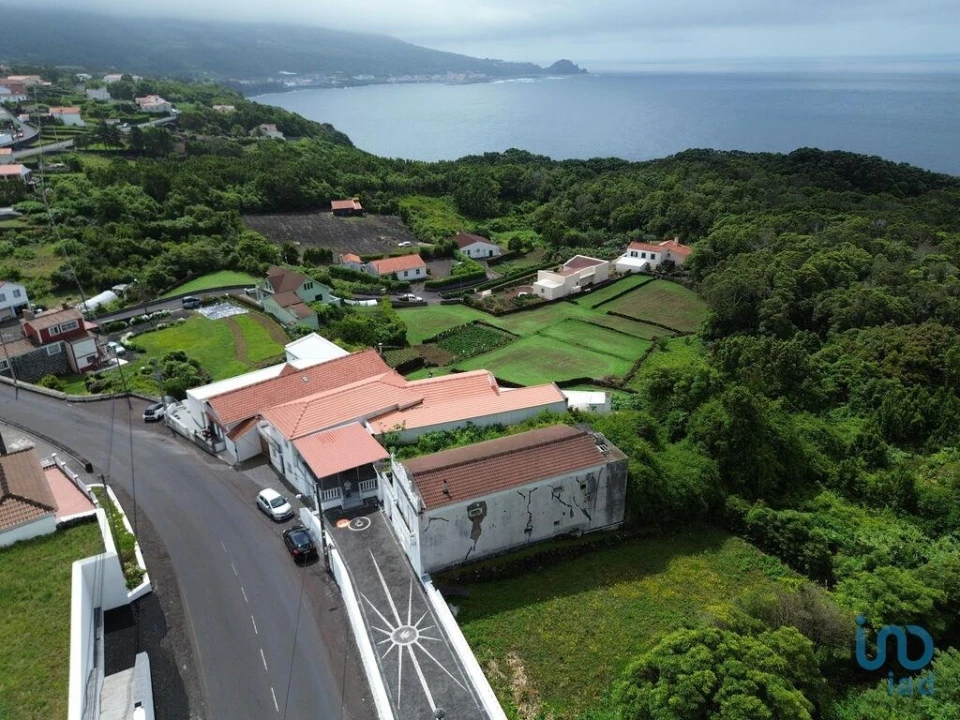 Moradia para Venda em Lajes do Pico Foto 10