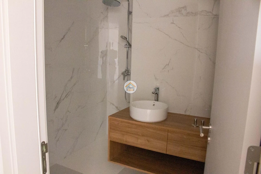 Apartamento T2 para Venda em Mafamude e Vilar do Paraíso Foto 26