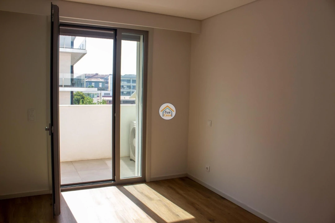 Apartamento T2 para Venda em Mafamude e Vilar do Paraíso Foto 21