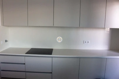 Apartamento T2 para Venda em Mafamude e Vilar do Paraíso