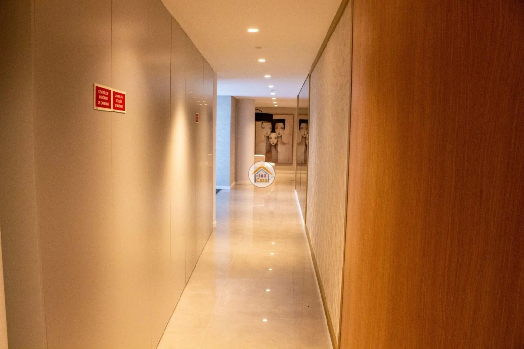 Apartamento T2 para Venda em Mafamude e Vilar do Paraíso Foto 2