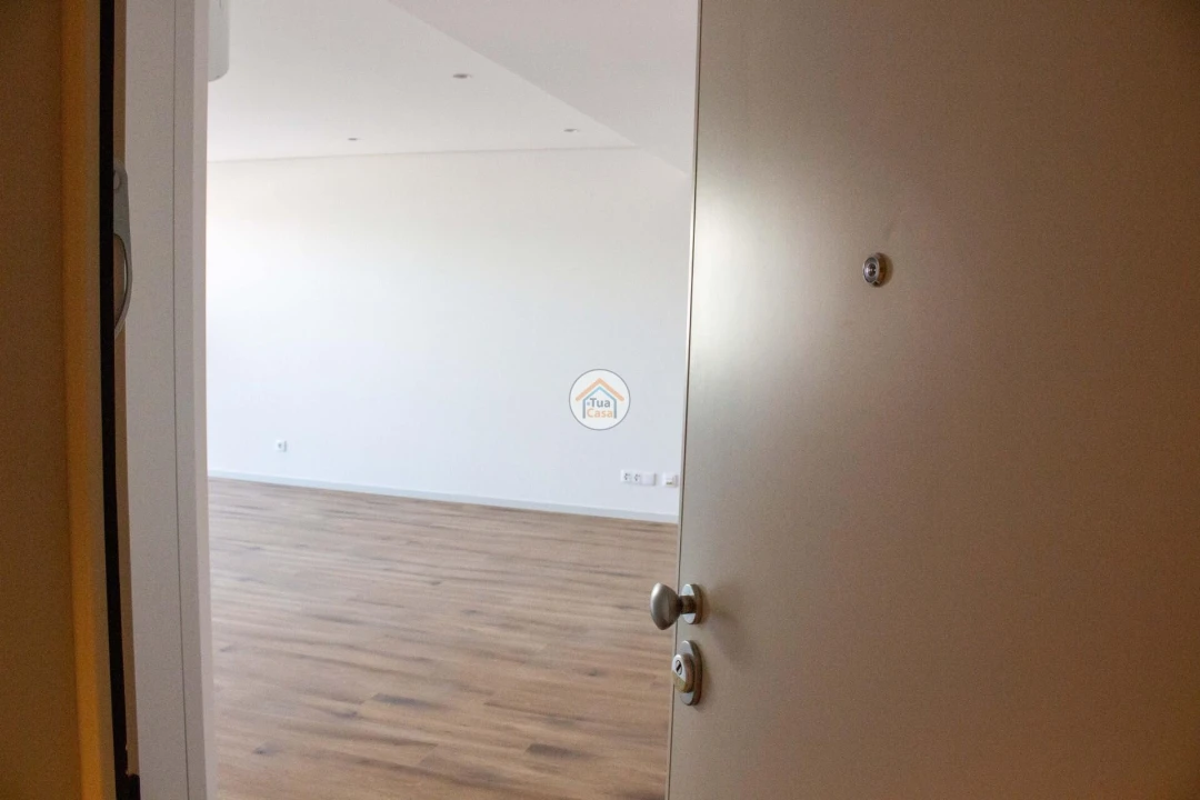 Apartamento T2 para Venda em Mafamude e Vilar do Paraíso Foto 3