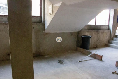 Loja para Venda em Mafamude e Vilar do Paraíso