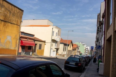 Loja para Venda em Mafamude e Vilar do Paraíso