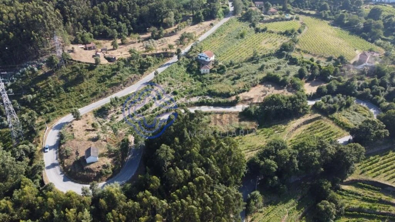 Quinta T3 para Venda em Cinfães Foto 16