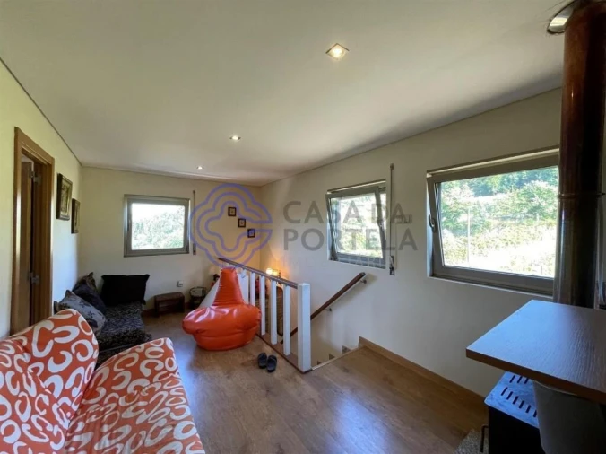 Quinta T3 para Venda em Cinfães Foto 11