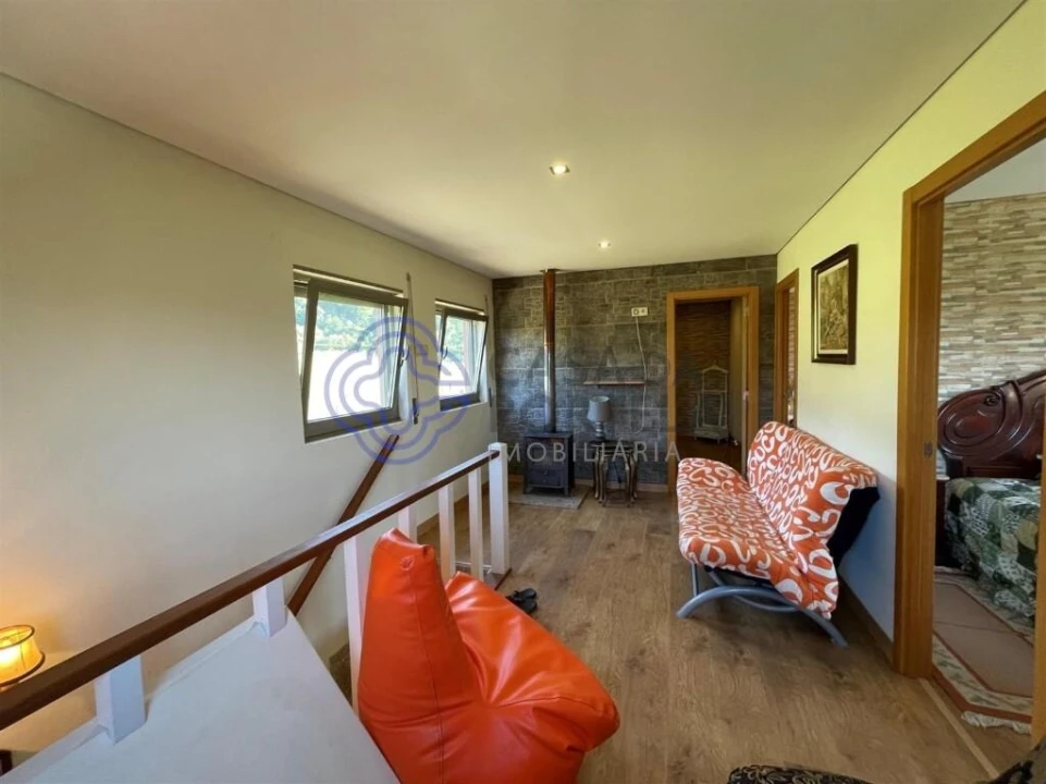 Quinta T3 para Venda em Cinfães Foto 3