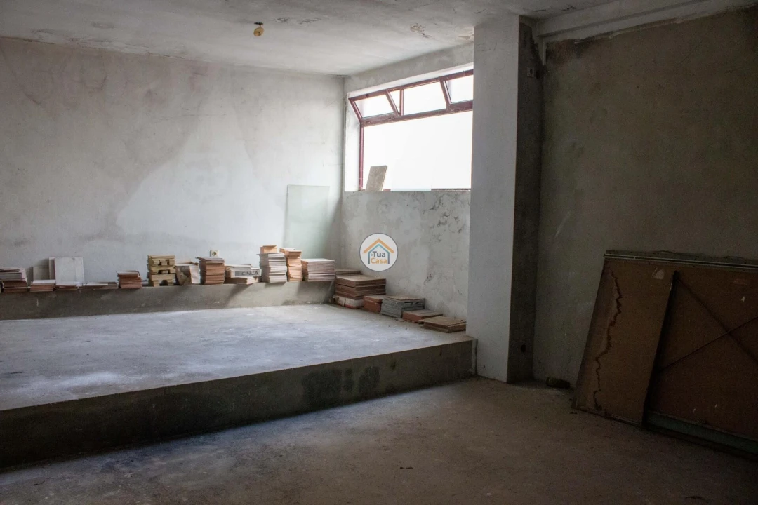 Loja para Venda em Mafamude e Vilar do Paraíso Foto 8