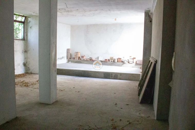 Loja para Venda em Mafamude e Vilar do Paraíso Foto 3