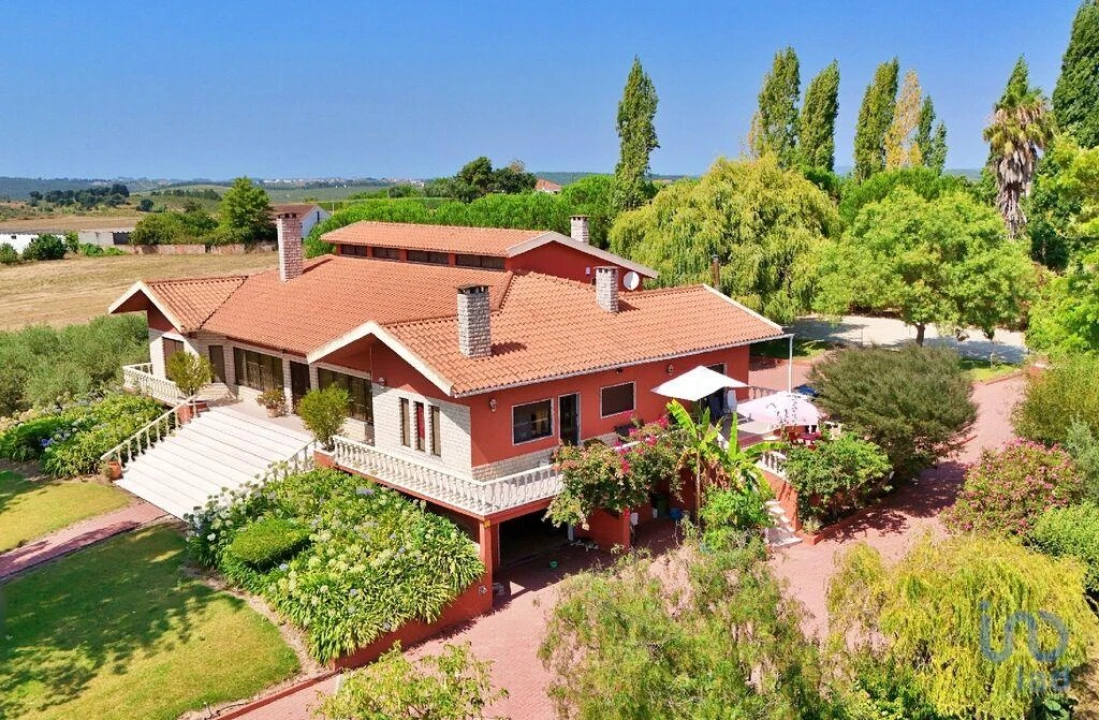 Moradia T4 para Venda em Lamas e Cercal Foto 2