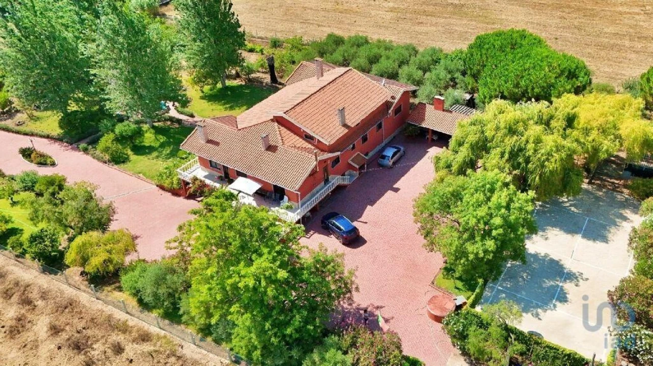 Moradia T4 para Venda em Lamas e Cercal Foto 5