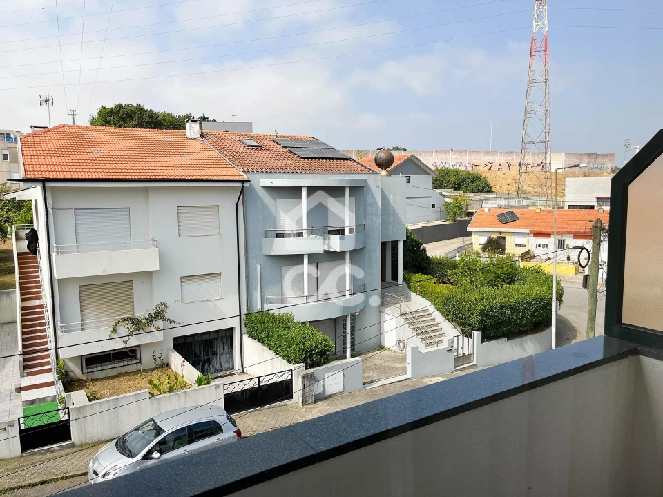 Moradia T4 para Venda em Custoias Foto 43