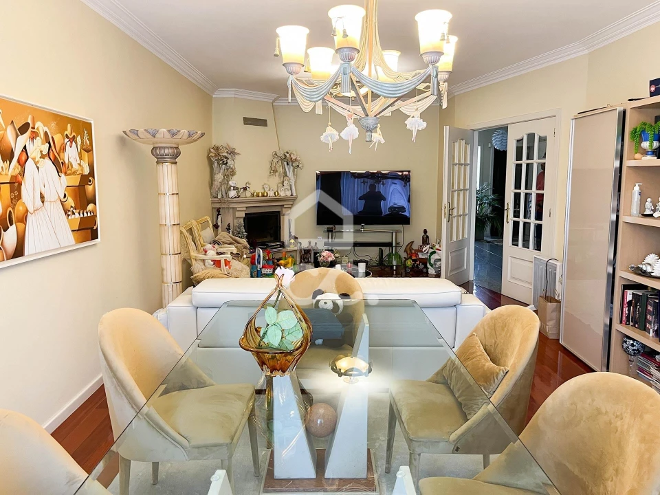 Moradia T4 para Venda em Custoias Foto 38