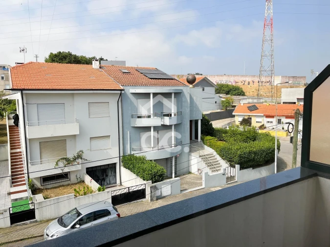 Moradia T4 para Venda em Custoias Foto 43