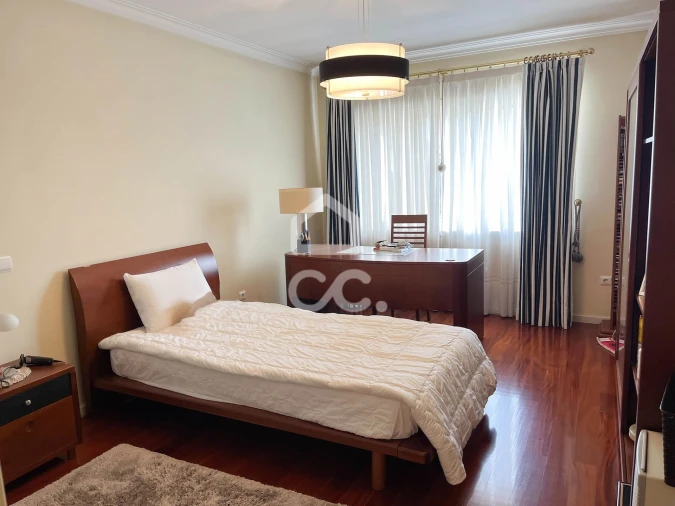 Moradia T4 para Venda em Custoias Foto 10