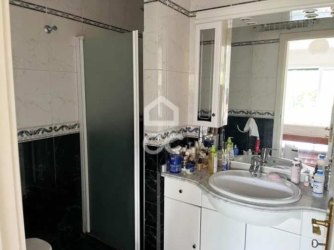 Moradia T4 para Venda em Custoias Foto 45