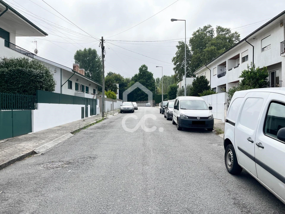 Moradia T4 para Venda em Custoias Foto 33