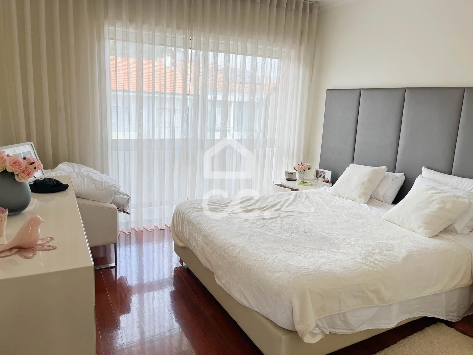 Moradia T4 para Venda em Custoias Foto 12