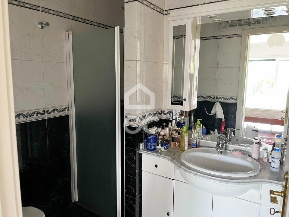 Moradia T4 para Venda em Custoias Foto 45