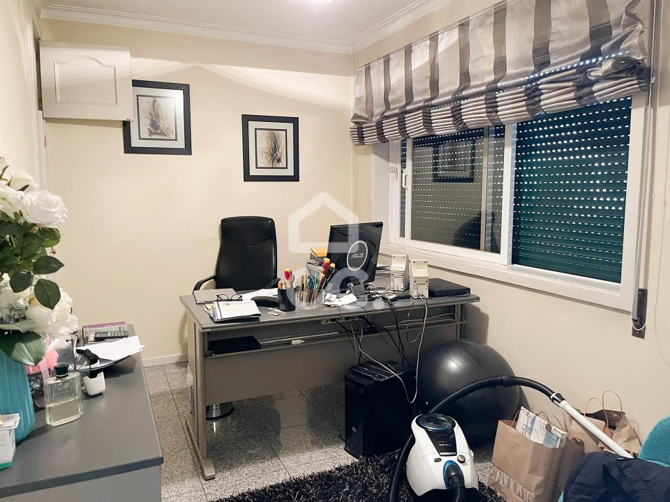 Moradia T4 para Venda em Custoias Foto 17