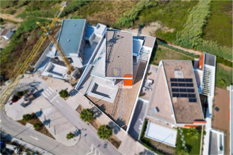 Moradia T4 para Venda em Ribamar Foto 5