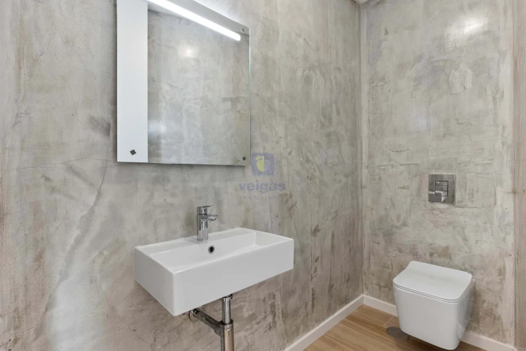 Moradia T4 para Venda em Ribamar Foto 26