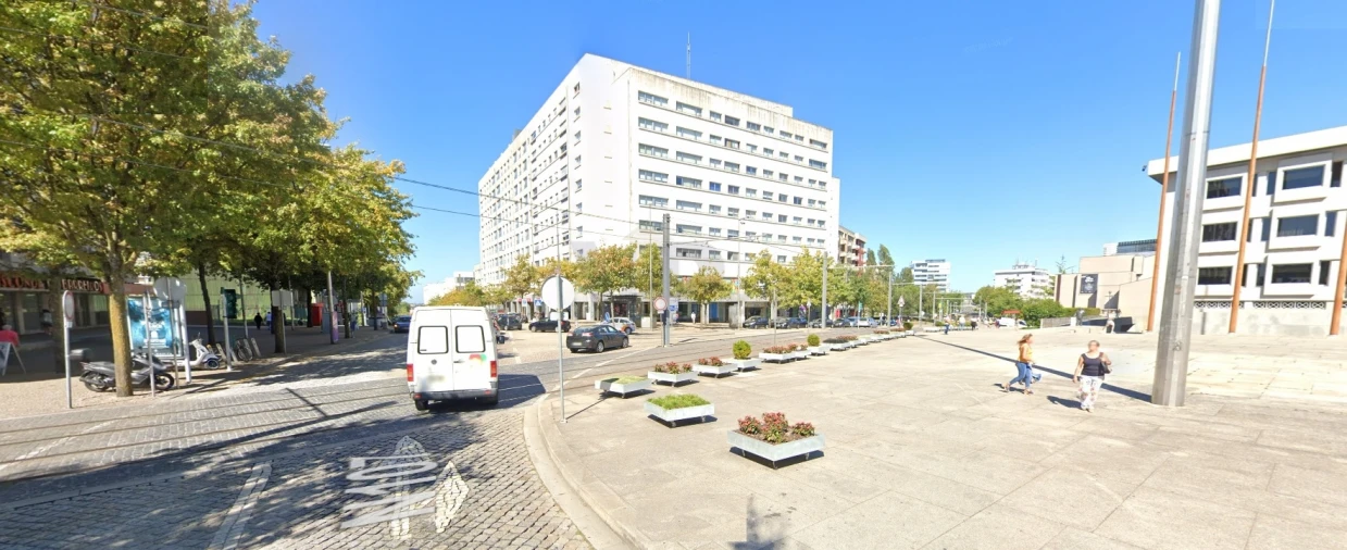 Loja para Arrendamento em Cidade da Maia Foto 3