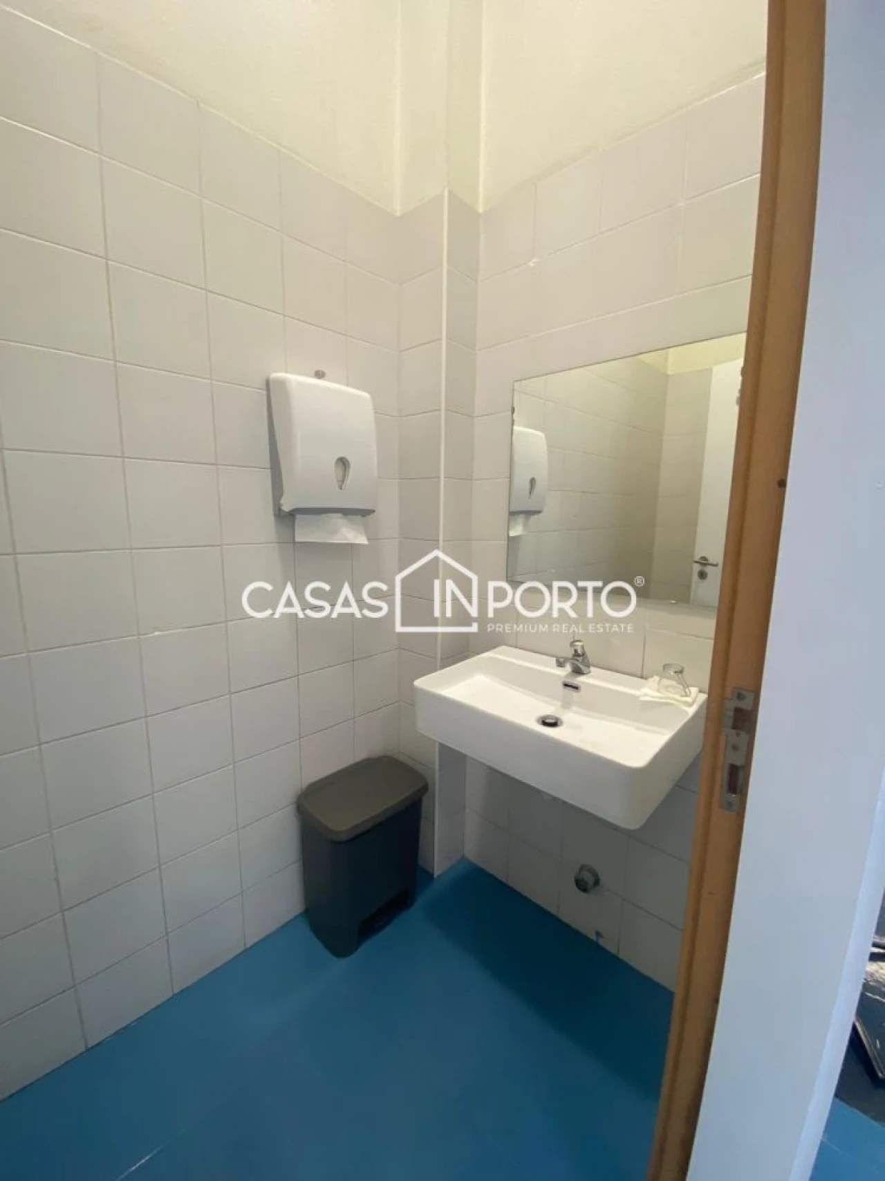 Loja para Arrendamento em Matosinhos e Leça da Palmeira Foto 10