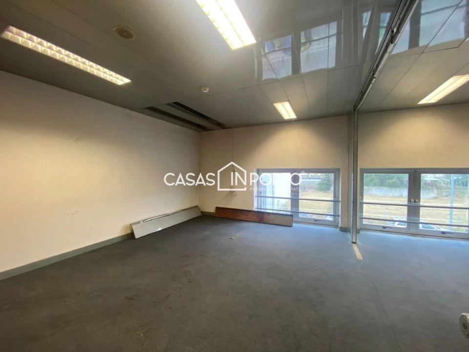 Loja para Arrendamento em Matosinhos e Leça da Palmeira Foto 17