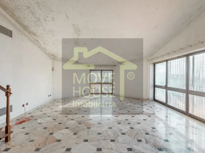 Moradia T5 para Venda em Carcavelos e Parede Foto 7