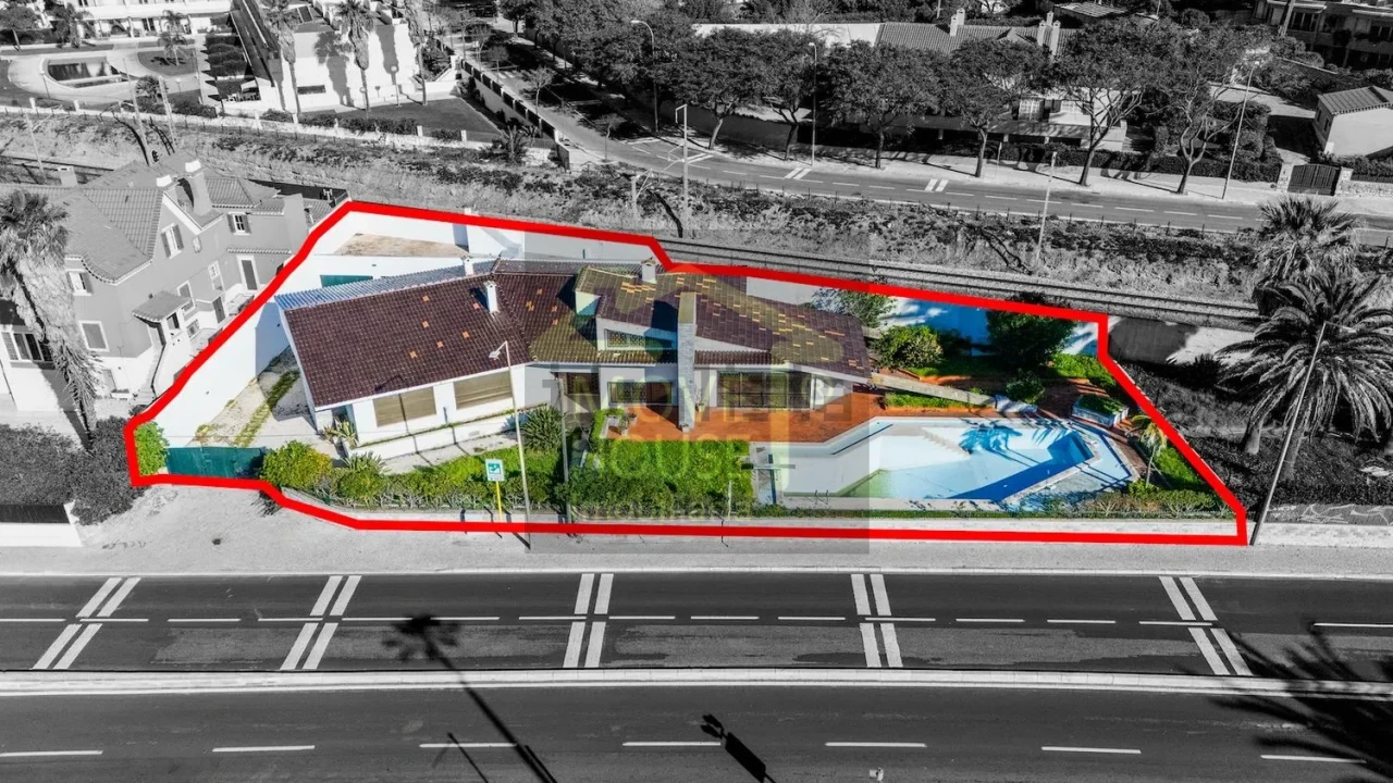 Moradia T5 para Venda em Carcavelos e Parede Foto 1