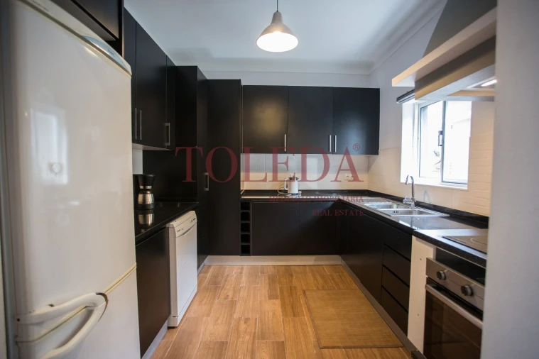 Moradia T6 para Venda em Alenquer (Santo Estêvão e Triana) Foto 7