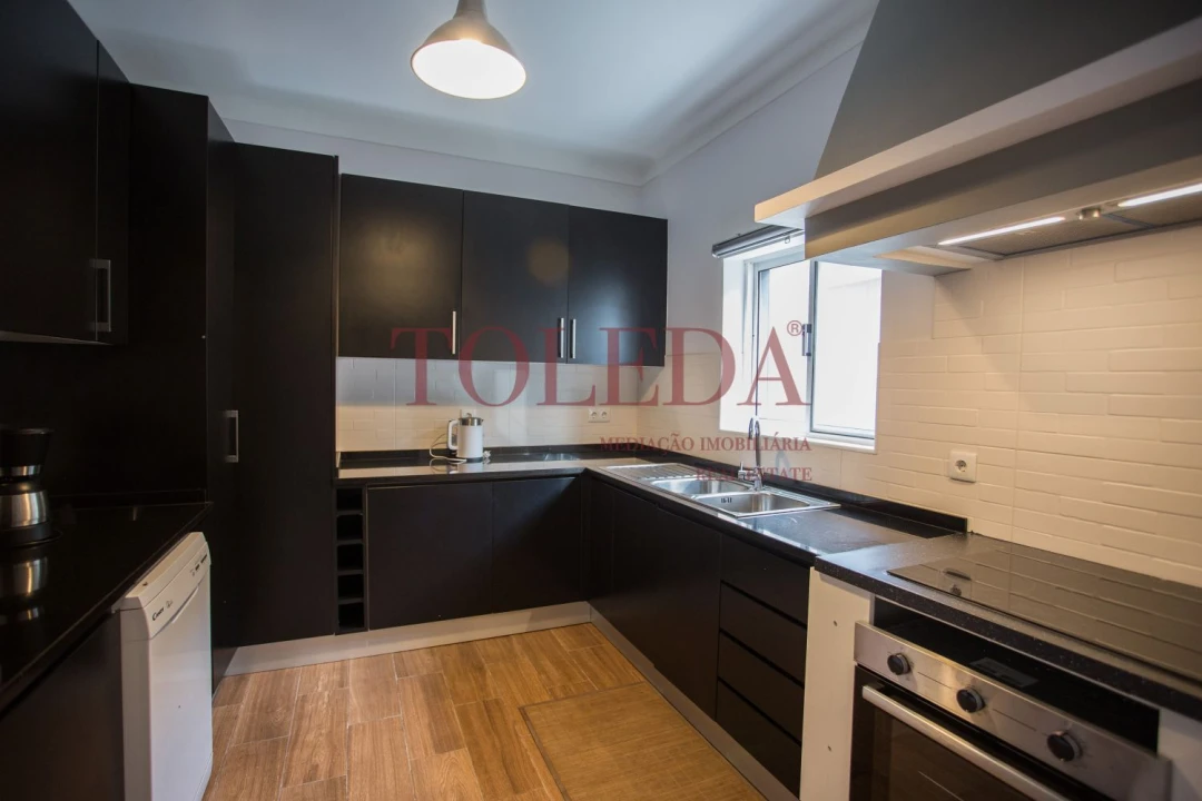 Moradia T6 para Venda em Alenquer (Santo Estêvão e Triana) Foto 6