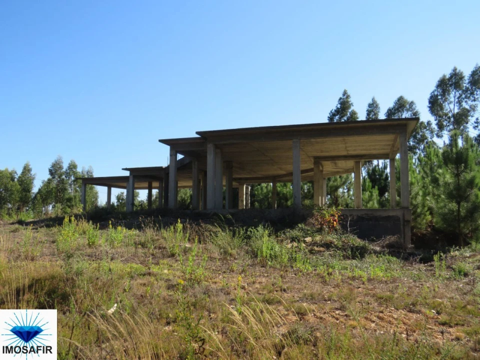 Moradia T3 para Venda em Aguas Belas Foto 1