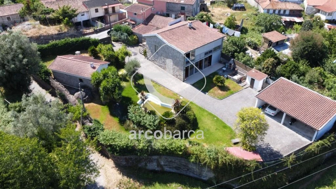 Moradia T3 para Venda em Oleiros Foto 32