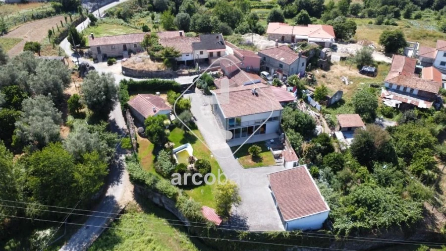 Moradia T3 para Venda em Oleiros Foto 28