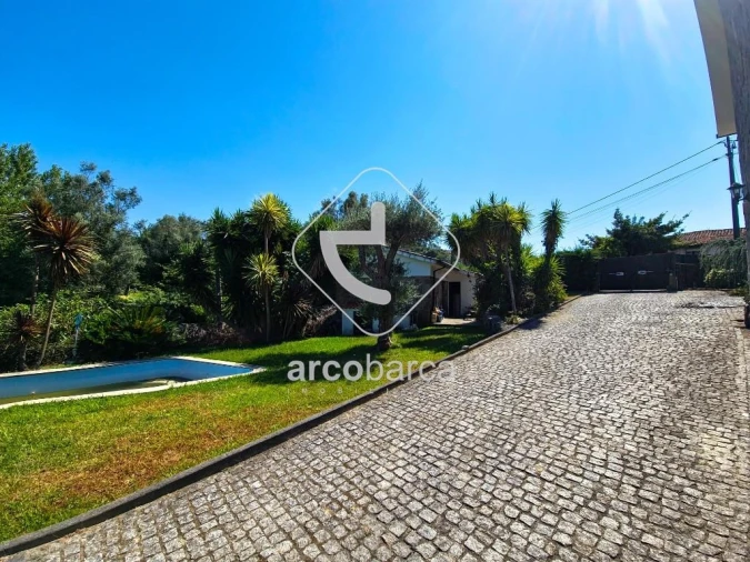 Moradia T3 para Venda em Oleiros Foto 3