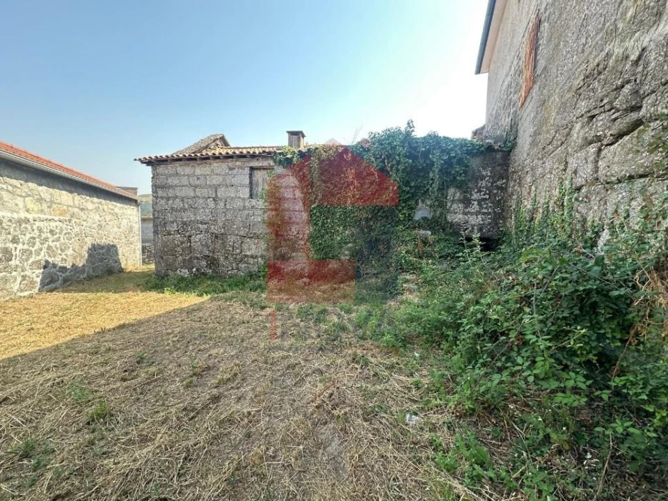 Moradia T1 para Venda em Aboim da Nóbrega e Gondomar Foto 11