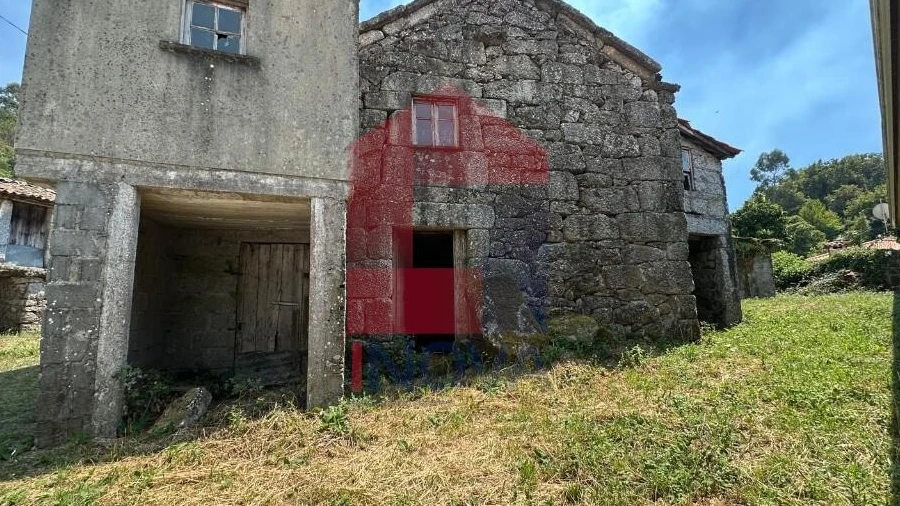 Moradia T1 para Venda em Aboim da Nóbrega e Gondomar