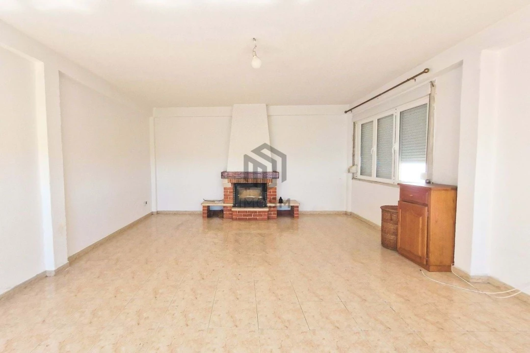 Apartamento T4 para Venda em Bucelas Foto 17