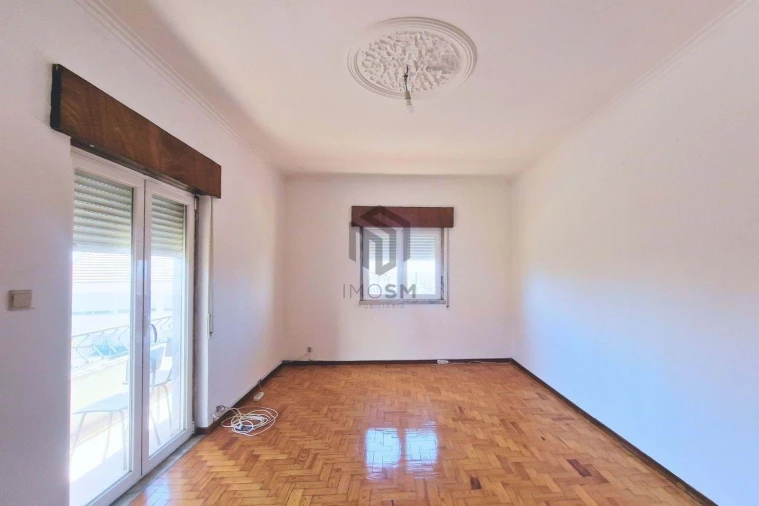 Apartamento T4 para Venda em Bucelas Foto 10