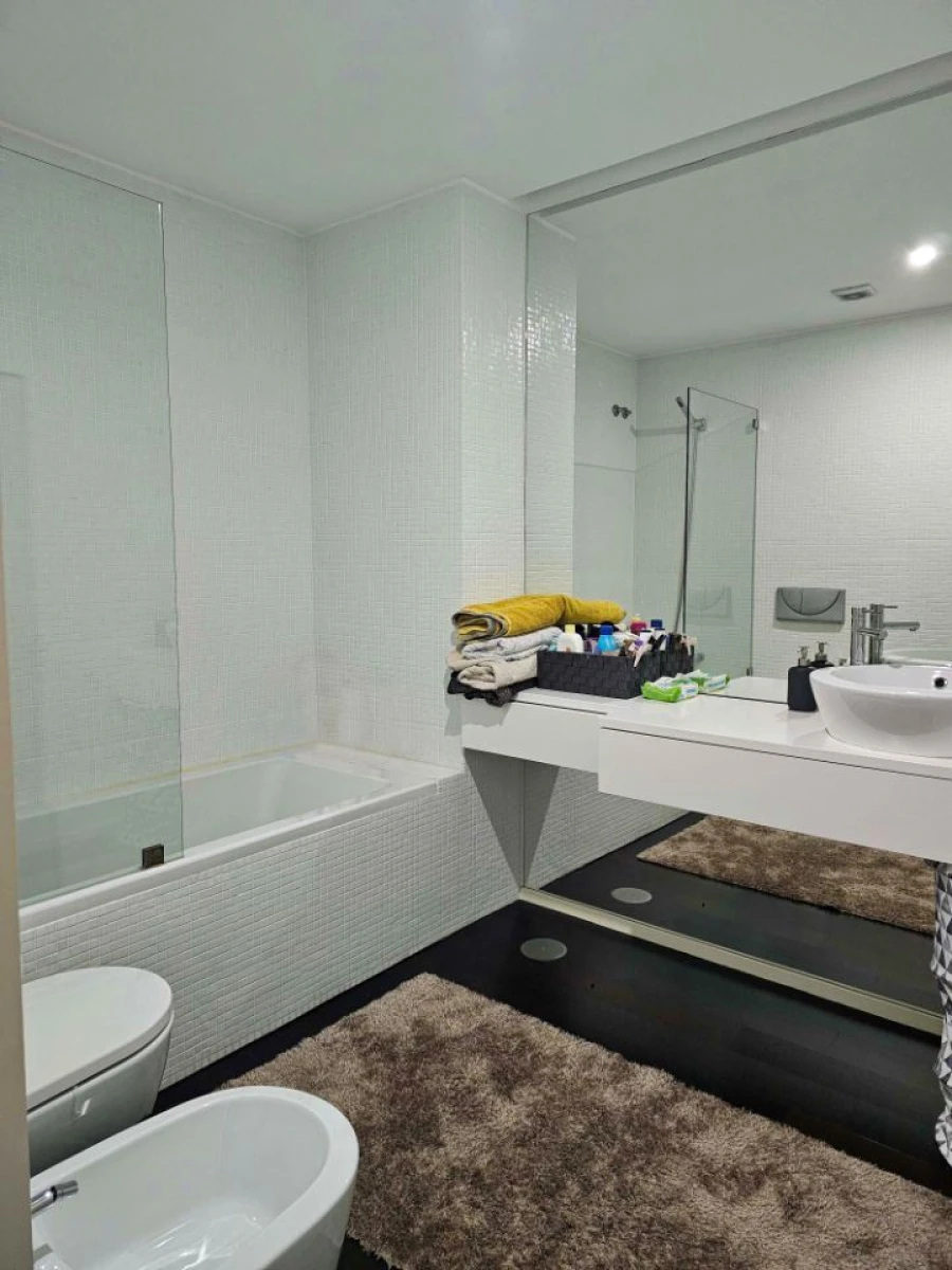 Apartamento T2 para Venda em Antas Foto 11