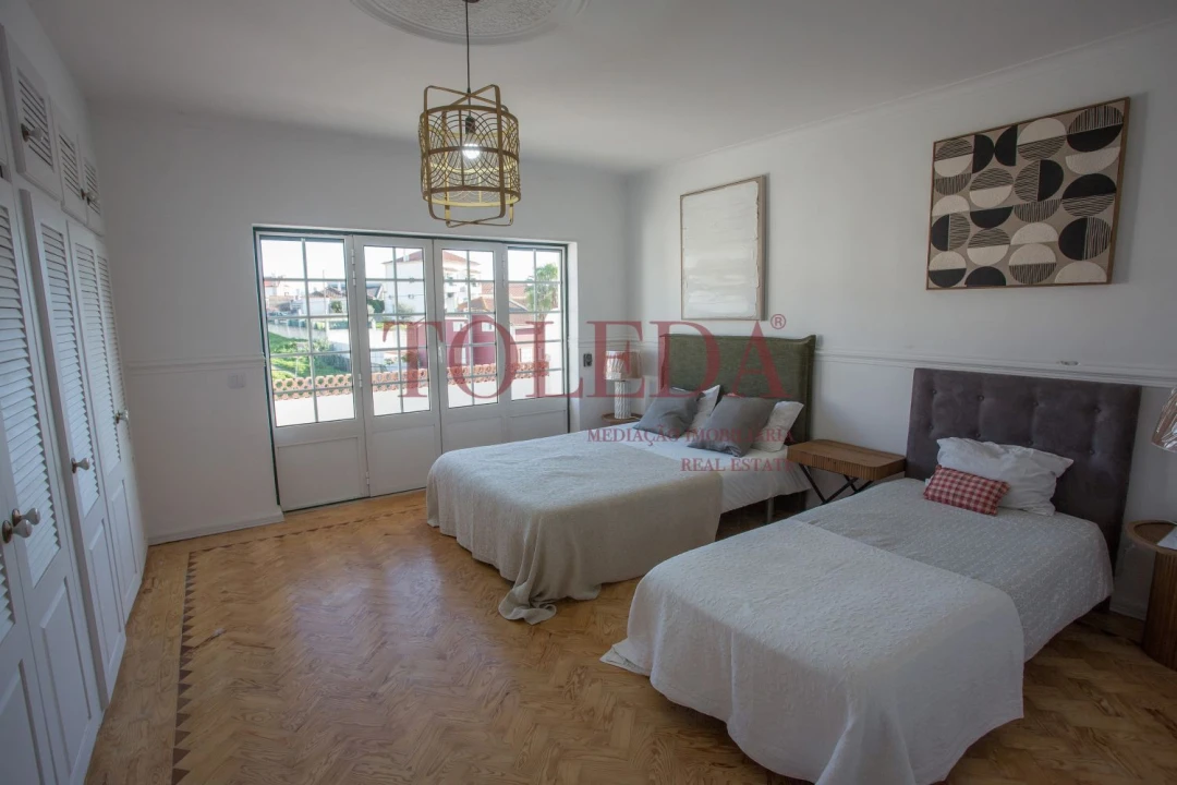 Moradia T5 para Venda em Azambuja Foto 19