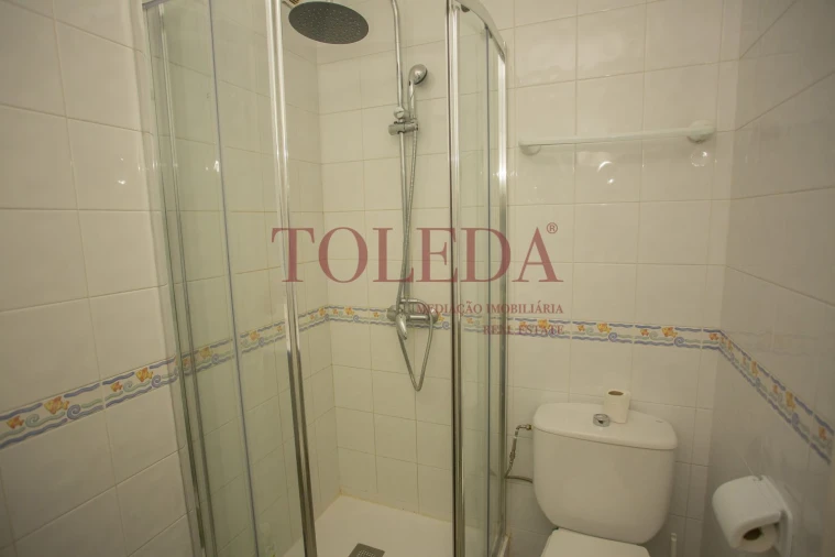 Moradia T5 para Venda em Azambuja Foto 44