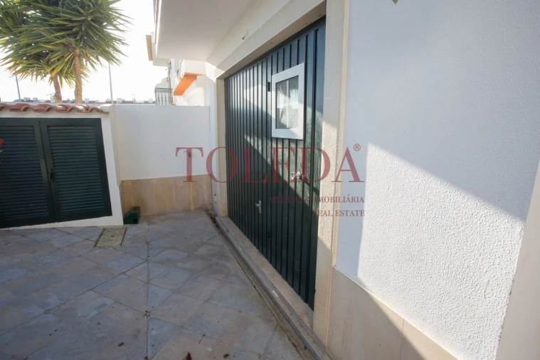 Moradia T5 para Venda em Azambuja Foto 55