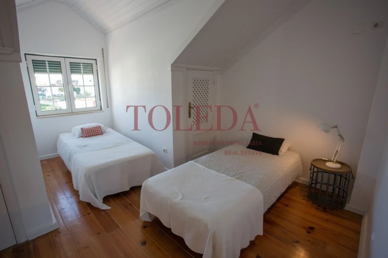 Moradia T5 para Venda em Azambuja Foto 52