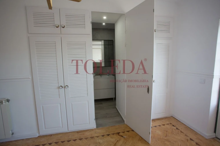 Moradia T5 para Venda em Azambuja Foto 22