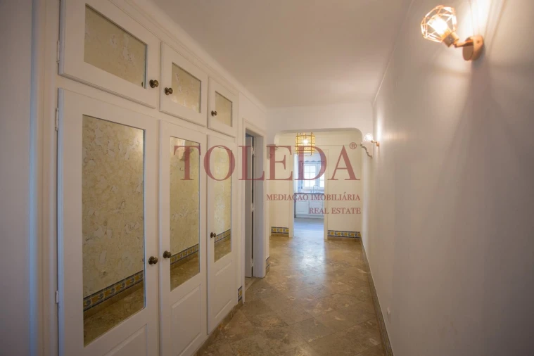 Moradia T5 para Venda em Azambuja Foto 11