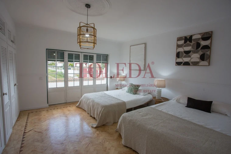 Moradia T5 para Venda em Azambuja Foto 14